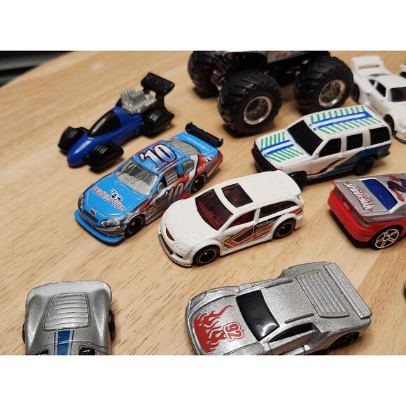 Mixed Brand Boys’ Toy Cars – Play Vehicles Collection - Picture 11 of 12